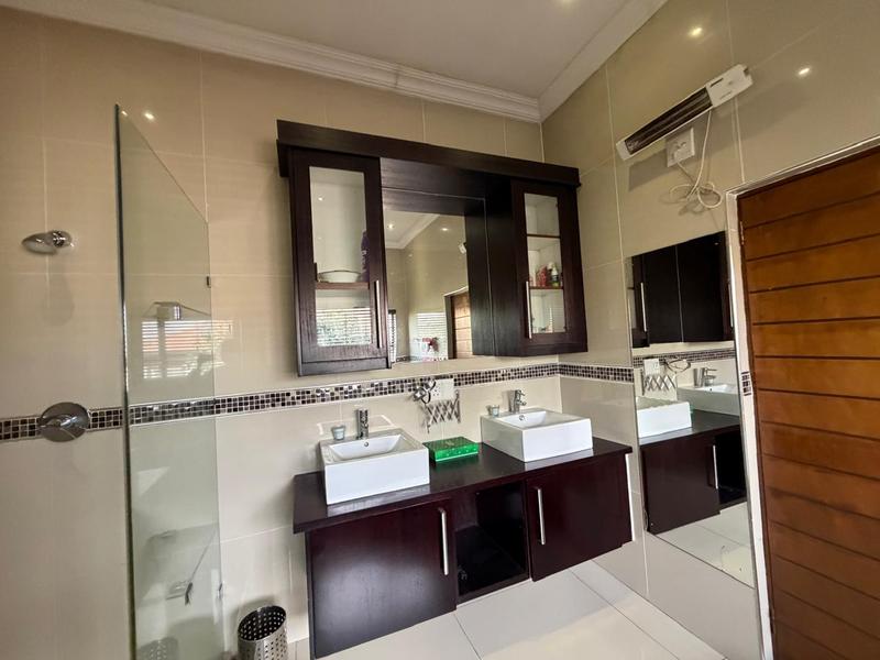 4 Bedroom Property for Sale in Blue Valley Golf Estate Gauteng
