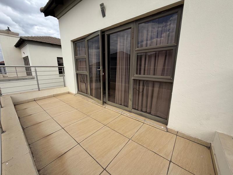 4 Bedroom Property for Sale in Blue Valley Golf Estate Gauteng