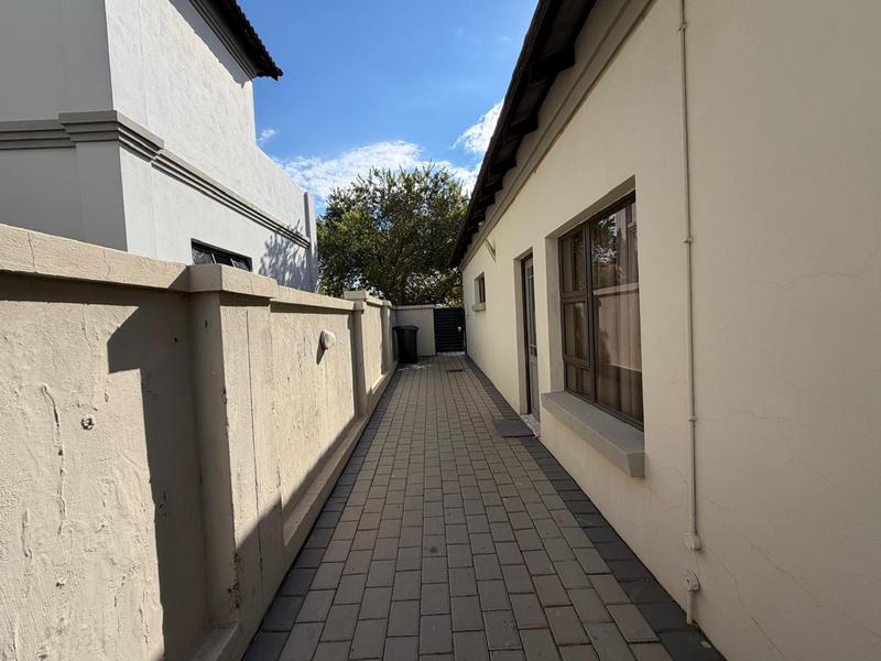 4 Bedroom Property for Sale in Blue Valley Golf Estate Gauteng