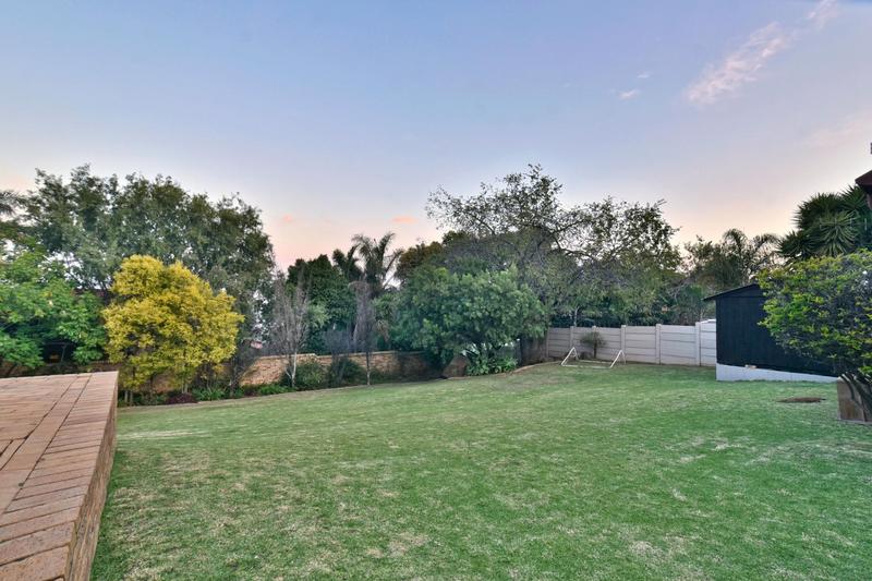 4 Bedroom Property for Sale in Glenvista Gauteng