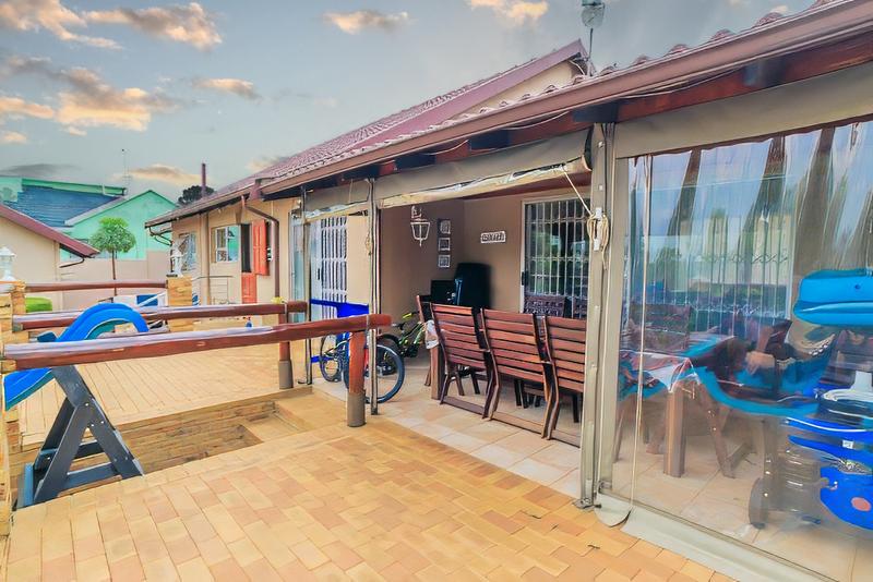 4 Bedroom Property for Sale in Glenvista Gauteng