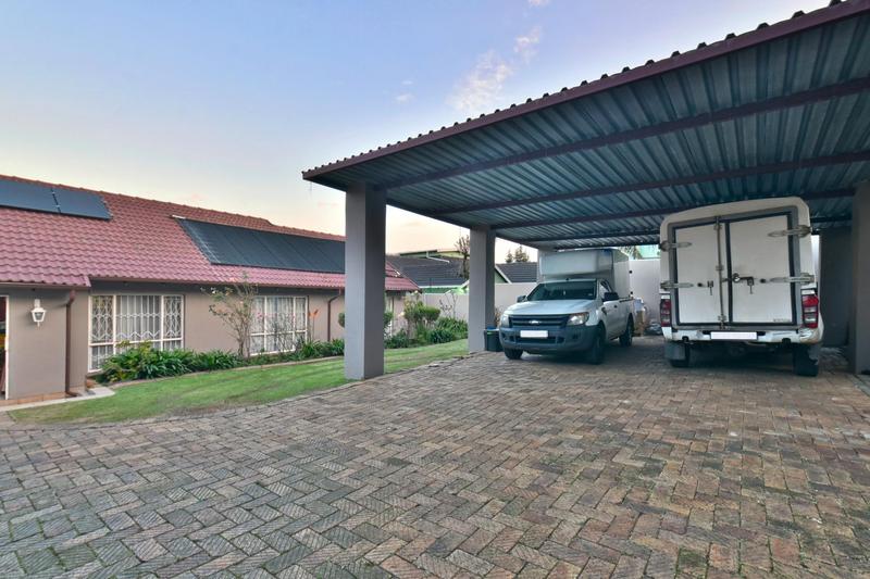 4 Bedroom Property for Sale in Glenvista Gauteng