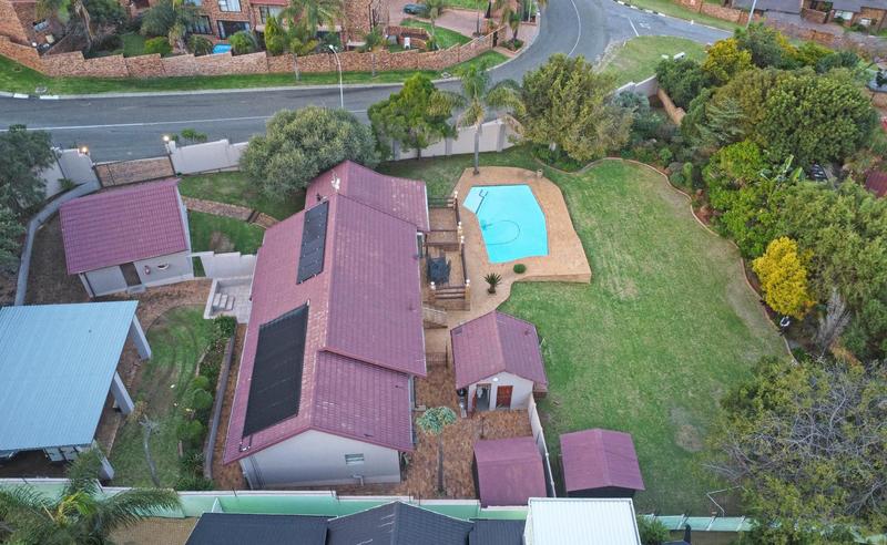 4 Bedroom Property for Sale in Glenvista Gauteng