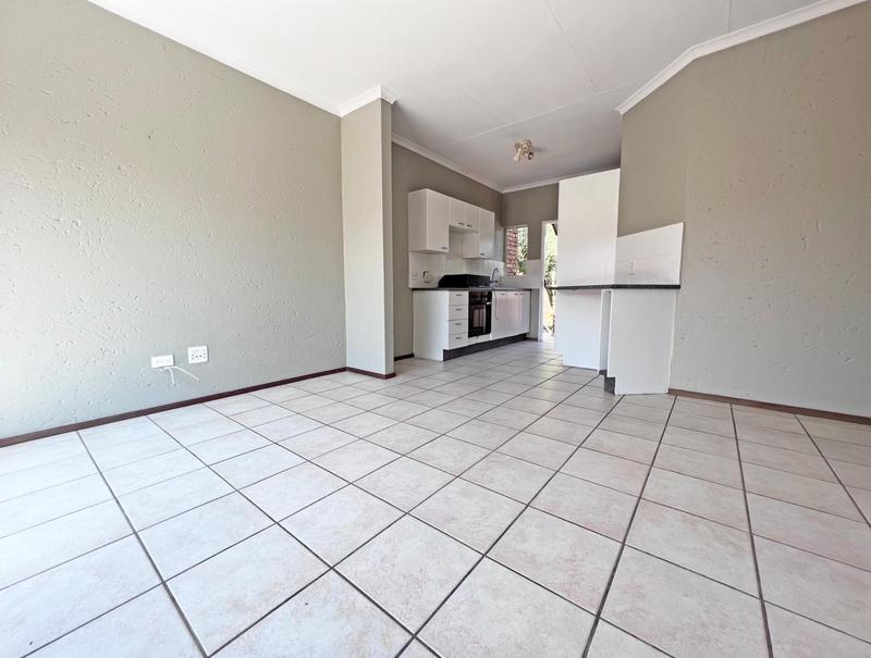 2 Bedroom Property for Sale in Wilgeheuwel Gauteng