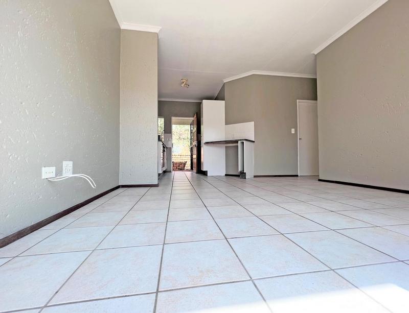 2 Bedroom Property for Sale in Wilgeheuwel Gauteng