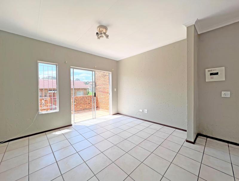 2 Bedroom Property for Sale in Wilgeheuwel Gauteng
