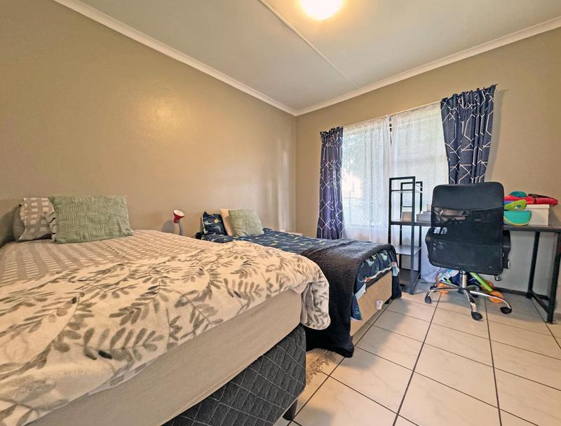 2 Bedroom Property for Sale in Muldersdrift Gauteng
