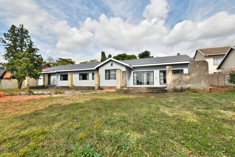 3 Bedroom Property for Sale in Klevehill Park Gauteng