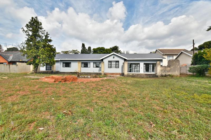 3 Bedroom Property for Sale in Klevehill Park Gauteng