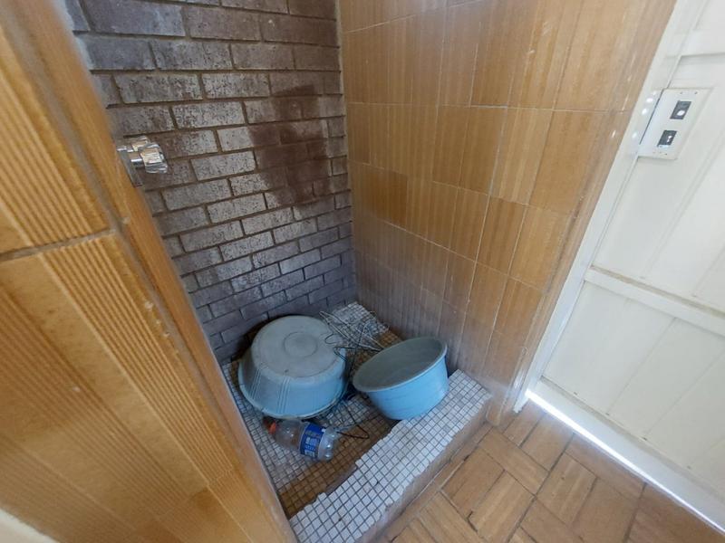 4 Bedroom Property for Sale in Mohlakeng Gauteng