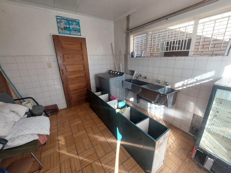 4 Bedroom Property for Sale in Mohlakeng Gauteng