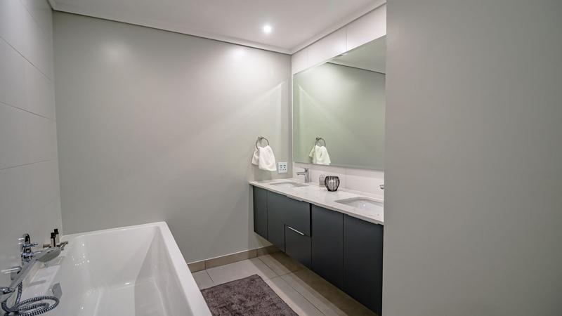 3 Bedroom Property for Sale in Midfield Estate Gauteng