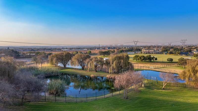 3 Bedroom Property for Sale in Midfield Estate Gauteng