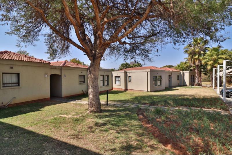 To Let 3 Bedroom Property for Rent in Broadacres Gauteng