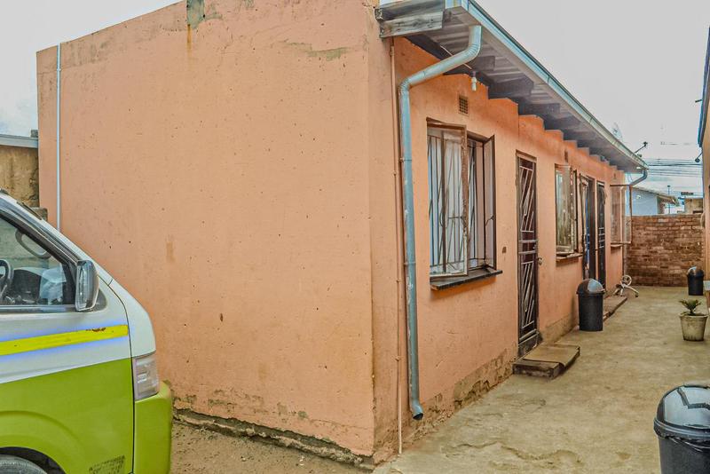 2 Bedroom Property for Sale in Tembisa Gauteng