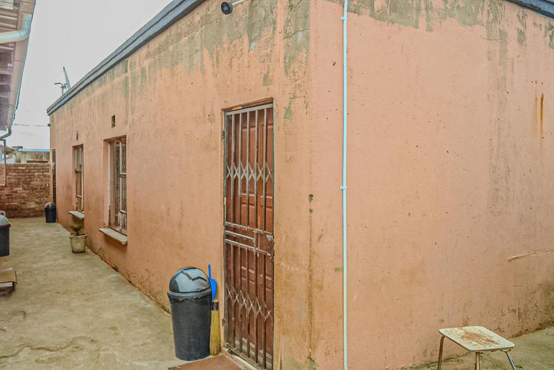 2 Bedroom Property for Sale in Tembisa Gauteng