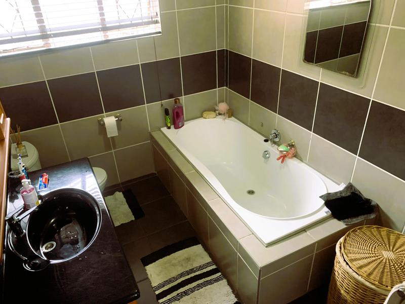 4 Bedroom Property for Sale in Freeway Park Gauteng