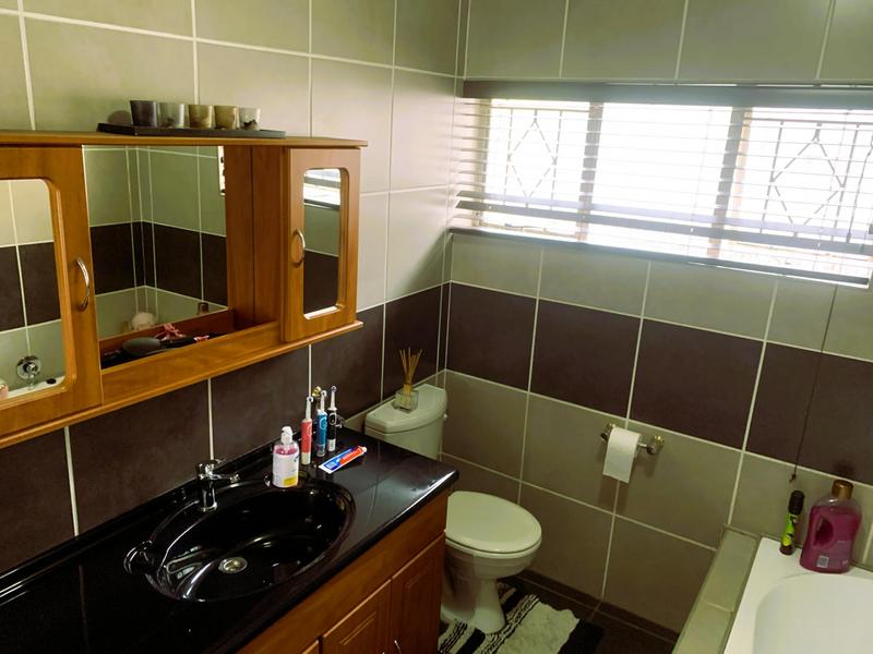 4 Bedroom Property for Sale in Freeway Park Gauteng