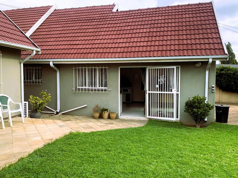 4 Bedroom Property for Sale in Freeway Park Gauteng