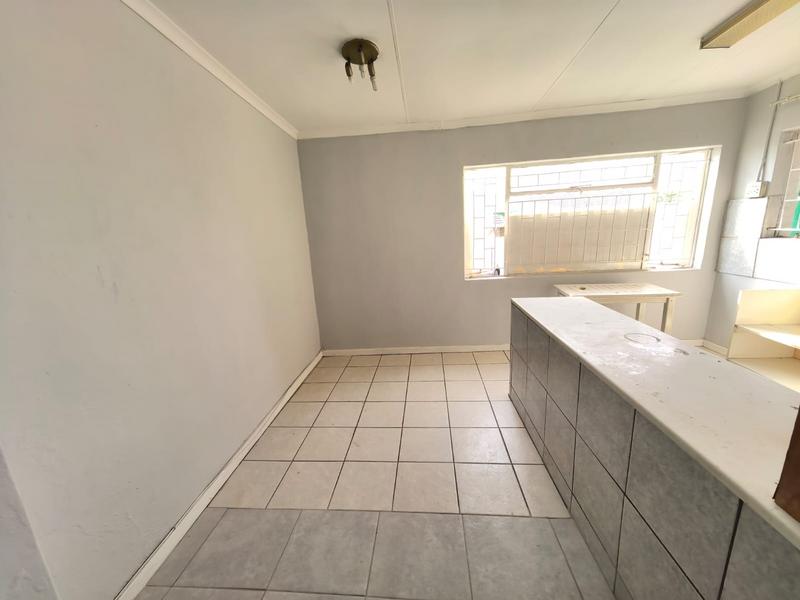1 Bedroom Property for Sale in Edenvale Gauteng