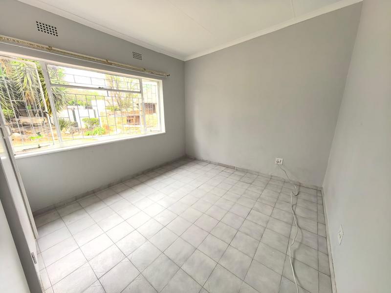 1 Bedroom Property for Sale in Edenvale Gauteng