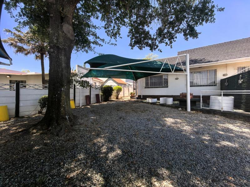 1 Bedroom Property for Sale in Edenvale Gauteng