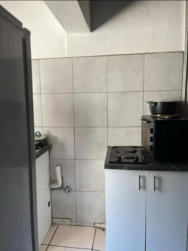 To Let 1 Bedroom Property for Rent in Fourways Gauteng