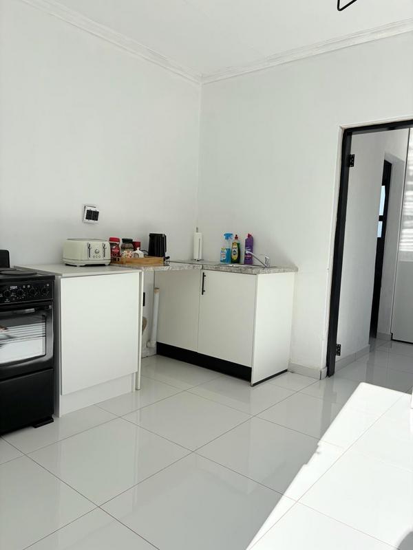 To Let 1 Bedroom Property for Rent in Roodepoort Gauteng