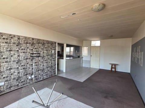 2 Bedroom Property for Sale in Primrose Hill Gauteng
