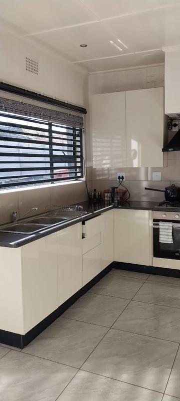 To Let 5 Bedroom Property for Rent in Comet Gauteng