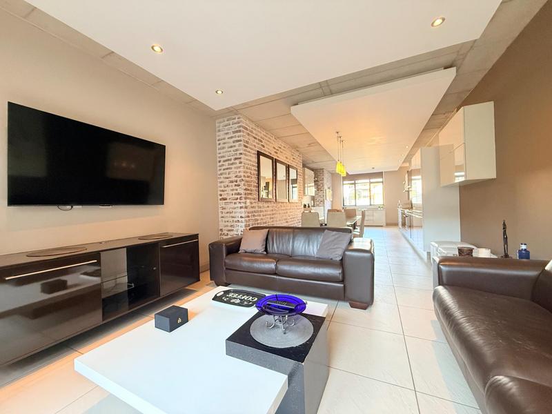 To Let 2 Bedroom Property for Rent in Melrose Arch Gauteng