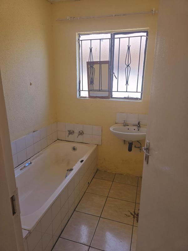 To Let 3 Bedroom Property for Rent in Ebony Park Gauteng