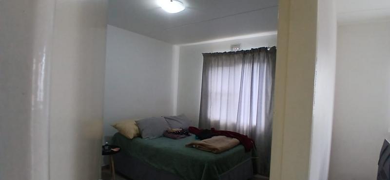 2 Bedroom Property for Sale in Albertsdal Gauteng
