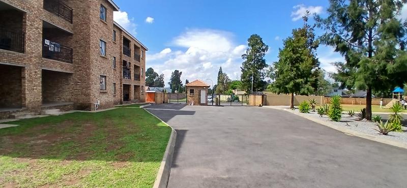 2 Bedroom Property for Sale in Albertsdal Gauteng