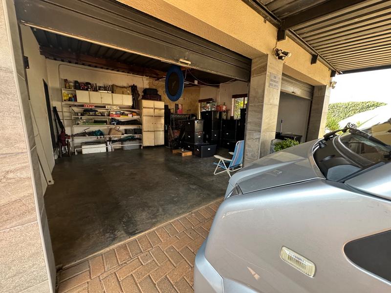 5 Bedroom Property for Sale in Strubenvale Gauteng