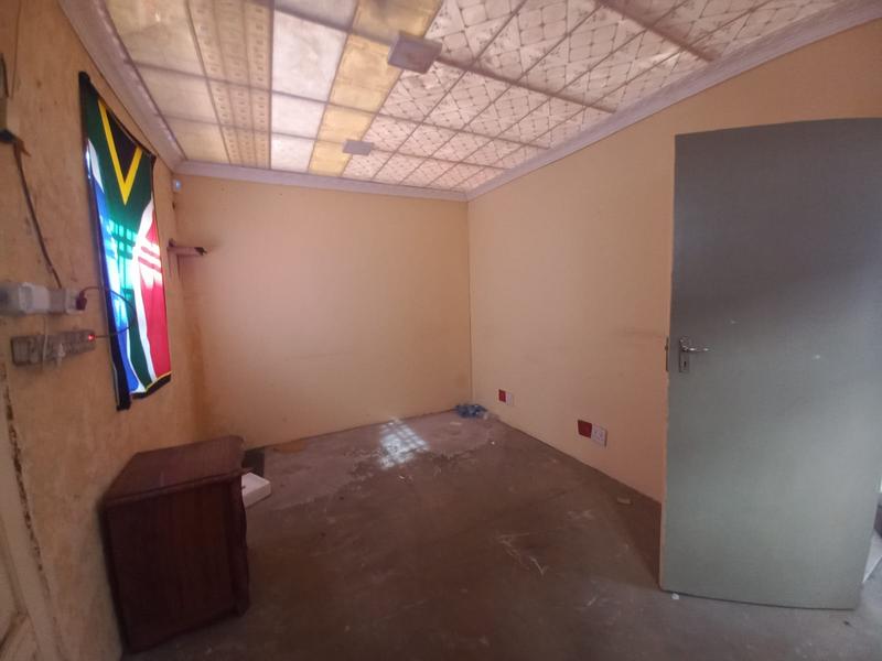 To Let Commercial Property for Rent in Sunderland Ridge Gauteng