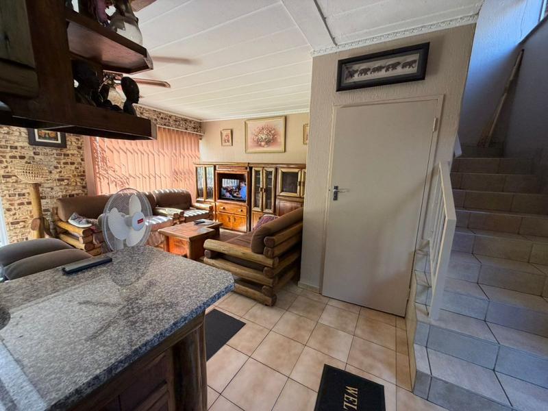 2 Bedroom Property for Sale in Dorandia Gauteng
