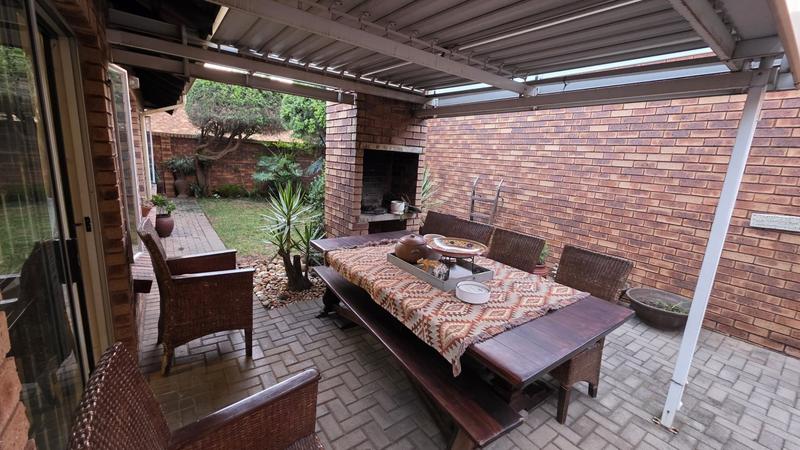 3 Bedroom Property for Sale in Magalieskruin Gauteng