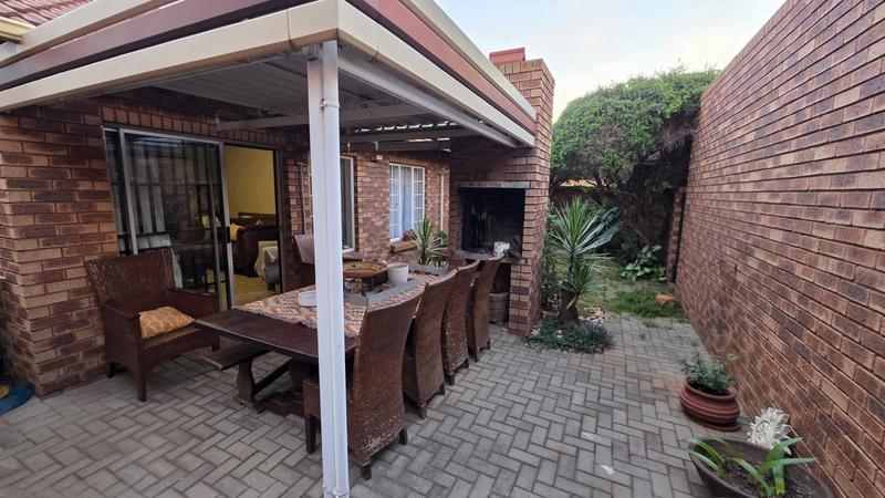 3 Bedroom Property for Sale in Magalieskruin Gauteng