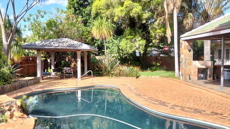4 Bedroom Property for Sale in Tileba Gauteng