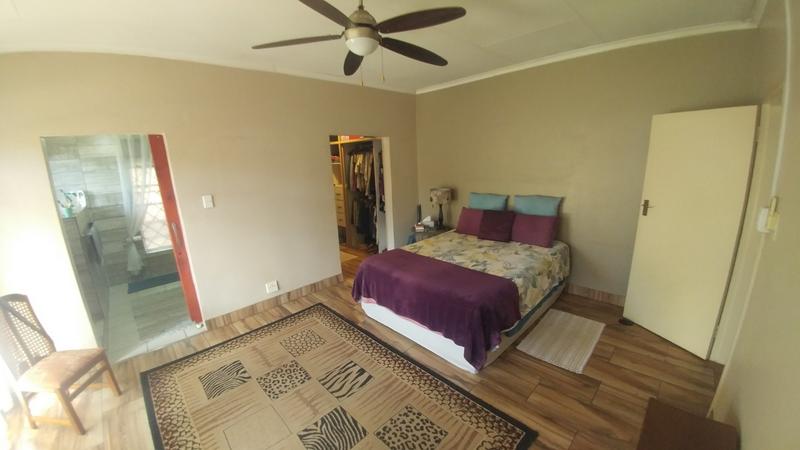4 Bedroom Property for Sale in Tileba Gauteng