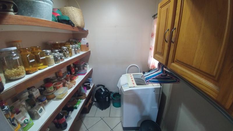 4 Bedroom Property for Sale in Tileba Gauteng