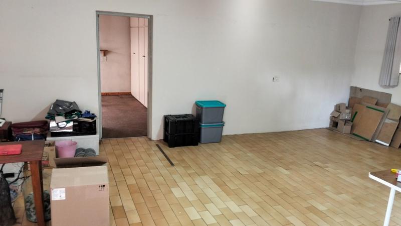 4 Bedroom Property for Sale in Tileba Gauteng