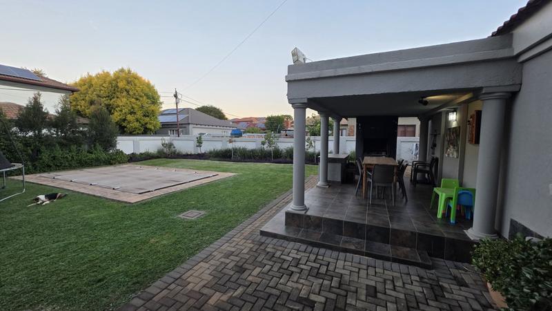 4 Bedroom Property for Sale in Bougainvillea Estate Gauteng