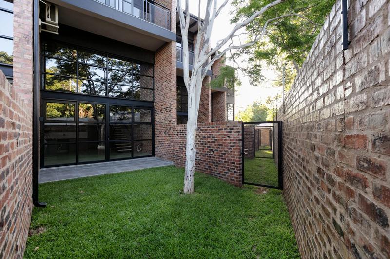 To Let 2 Bedroom Property for Rent in Ashlea Gardens Gauteng