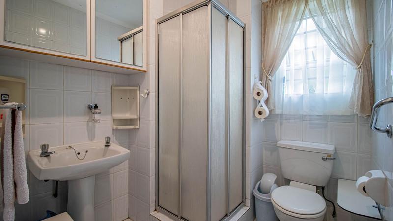 2 Bedroom Property for Sale in Bedford Gardens Gauteng
