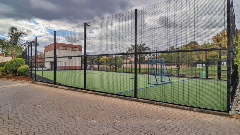 2 Bedroom Property for Sale in Bedford Gardens Gauteng