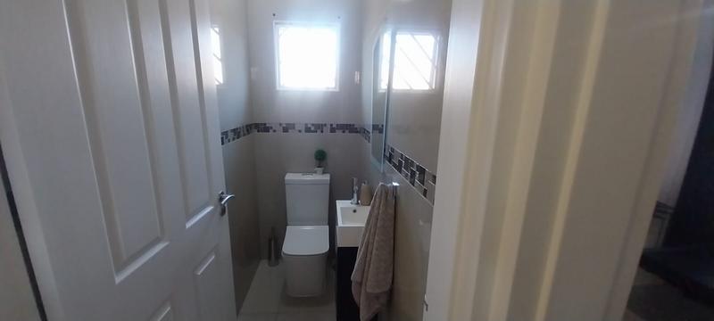 3 Bedroom Property for Sale in Wannenburghoogte Gauteng