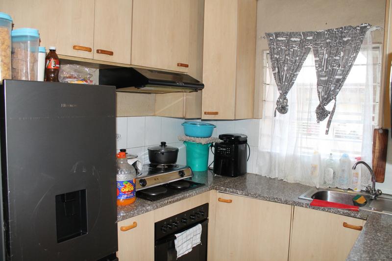 1 Bedroom Property for Sale in South Kensington Gauteng