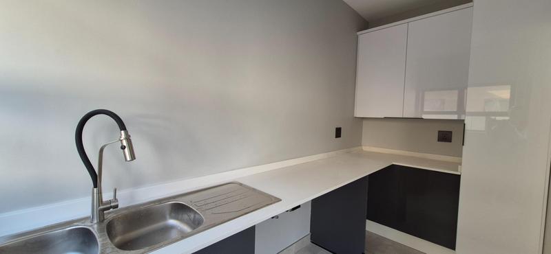 4 Bedroom Property for Sale in Fountainbrook Estate Gauteng